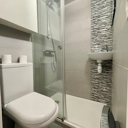 Studio Canal St Mart Louis Blanc *